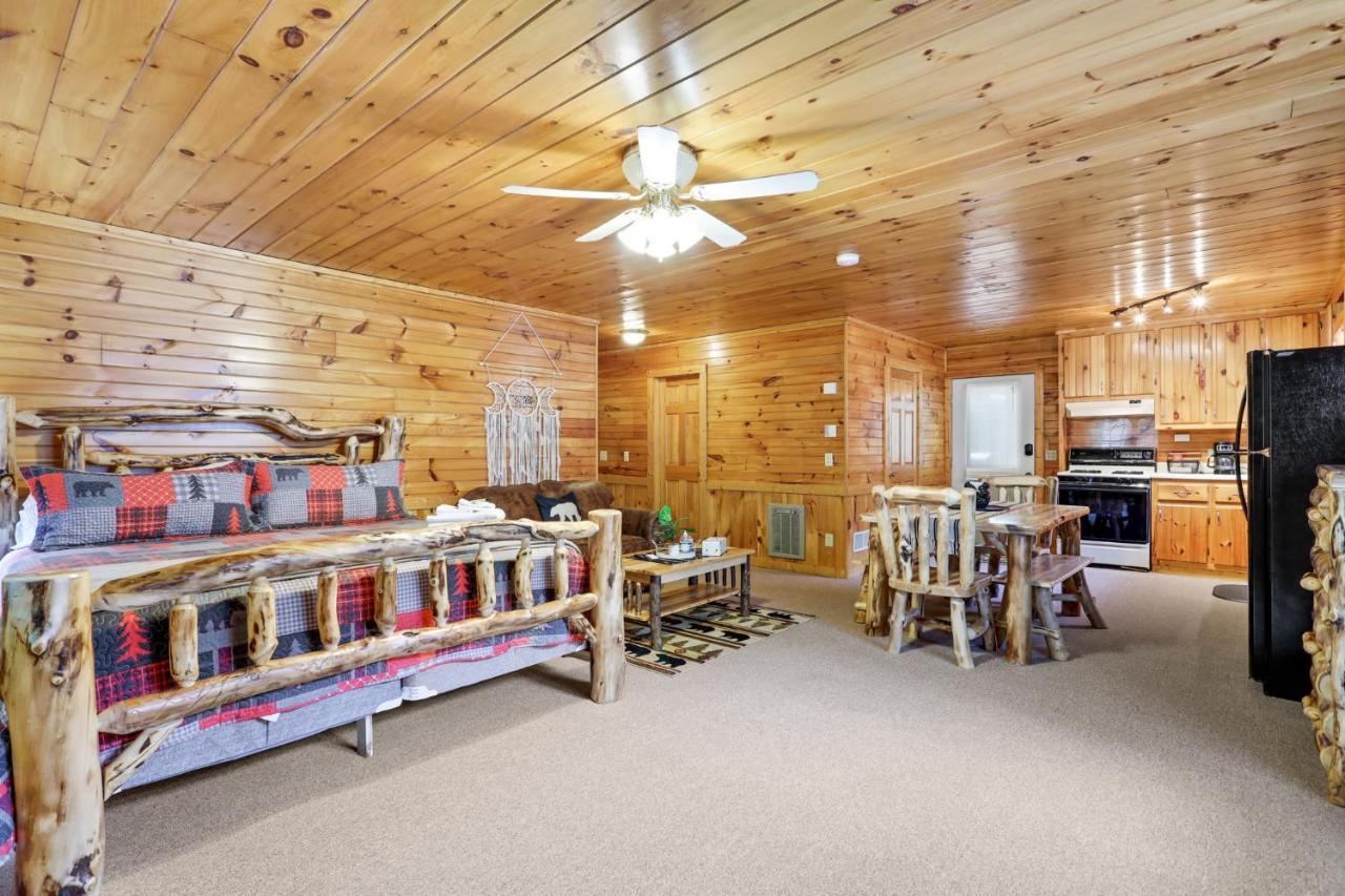 2 Separate Cabins Along A Peaceful Creek With Resort Amenities Ellijay Esterno foto