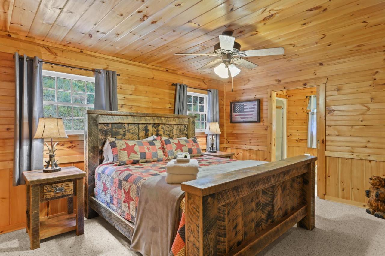 2 Separate Cabins Along A Peaceful Creek With Resort Amenities Ellijay Esterno foto