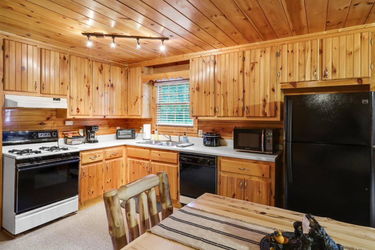 2 Separate Cabins Along A Peaceful Creek With Resort Amenities Ellijay Esterno foto