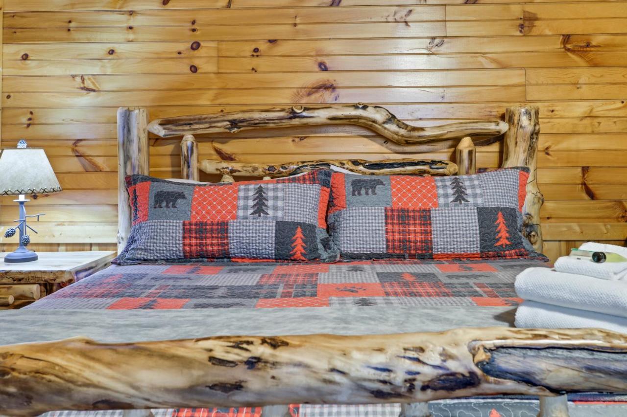2 Separate Cabins Along A Peaceful Creek With Resort Amenities Ellijay Esterno foto