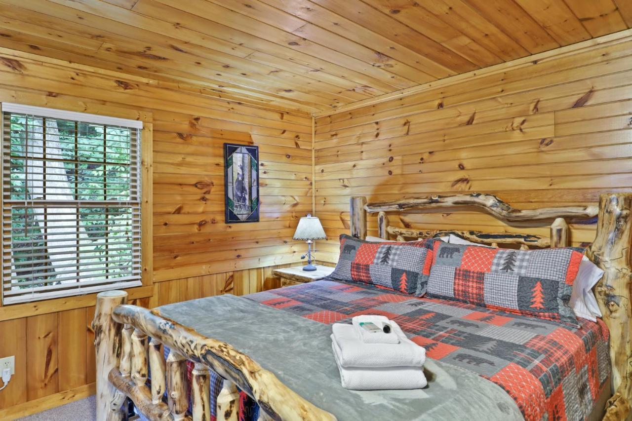 2 Separate Cabins Along A Peaceful Creek With Resort Amenities Ellijay Esterno foto