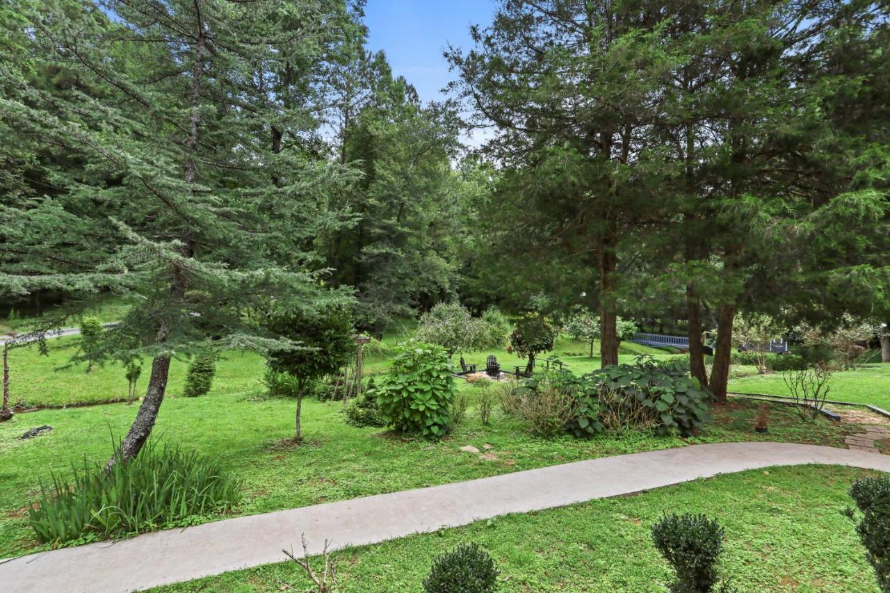 2 Separate Cabins Along A Peaceful Creek With Resort Amenities Ellijay Esterno foto