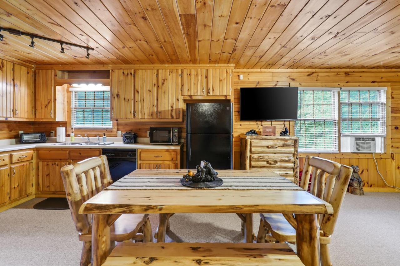 2 Separate Cabins Along A Peaceful Creek With Resort Amenities Ellijay Esterno foto